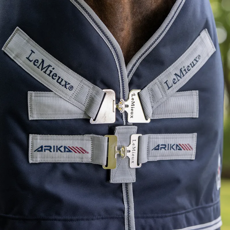 LeMieux Arika Featherweight 0g Detachable Neck Turnout Rug - Navy-4
