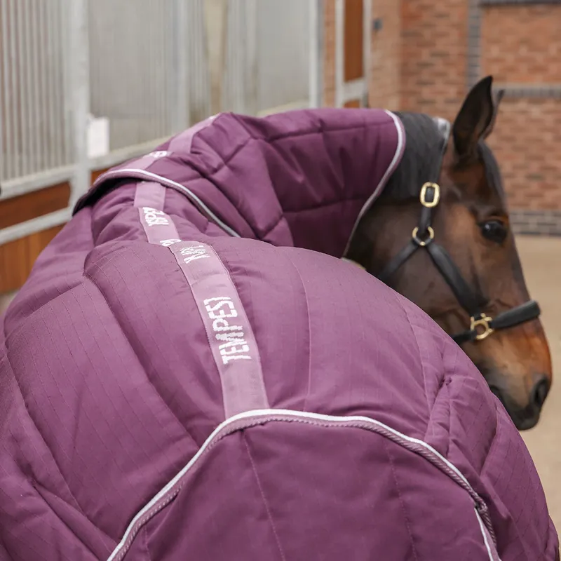 Shires Tempest Original 600D 300 Detach-A-Neck Stable Rug - Burgundy-5