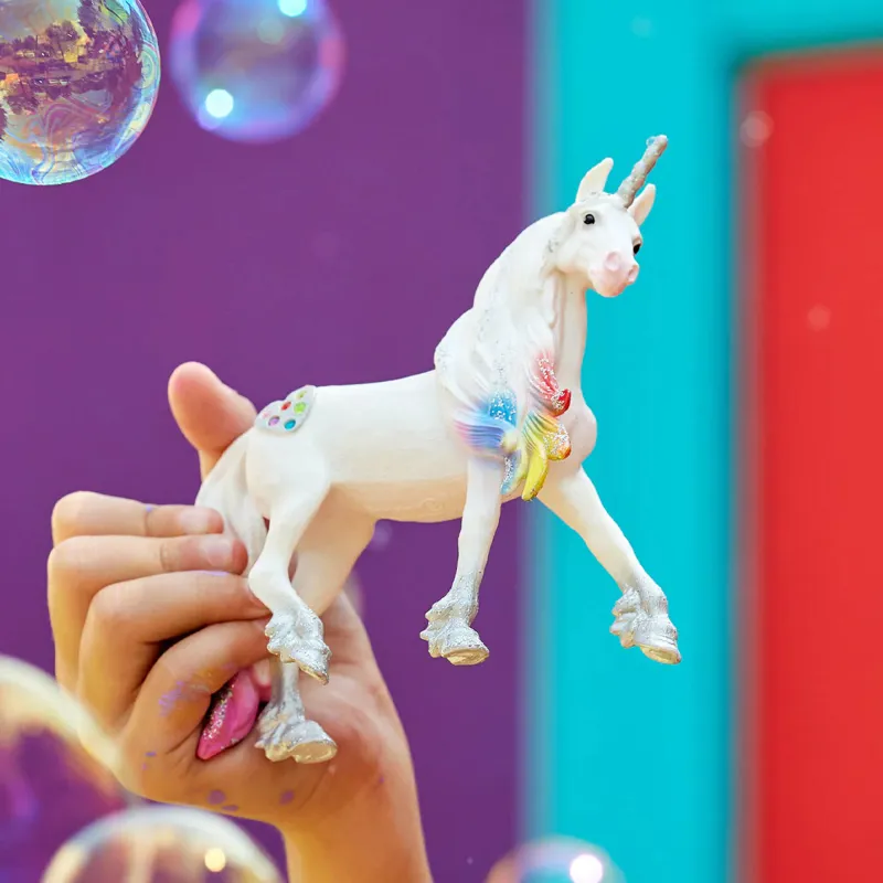 Schleich Bayala Rainbow Love Unicorn Stallion-3