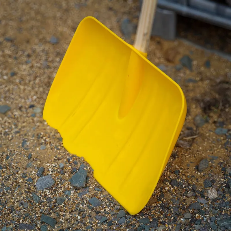 Saddlers Yard Scoop/Snow Shovel - Yellow-4