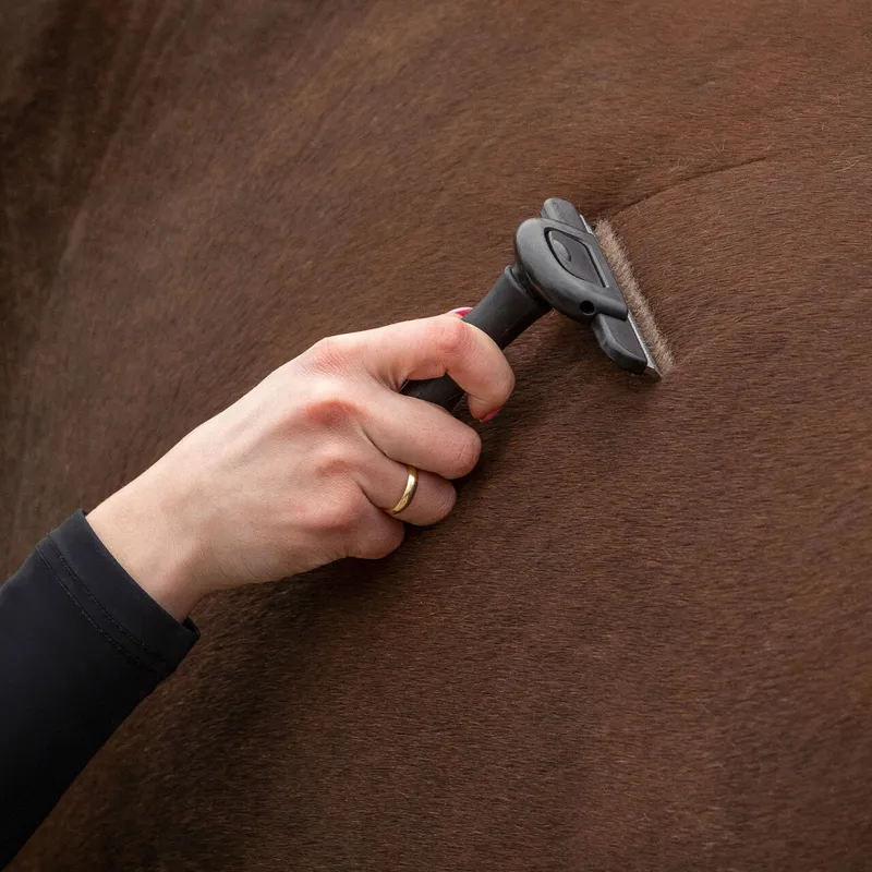 QHP Shedding Brush - Black-1