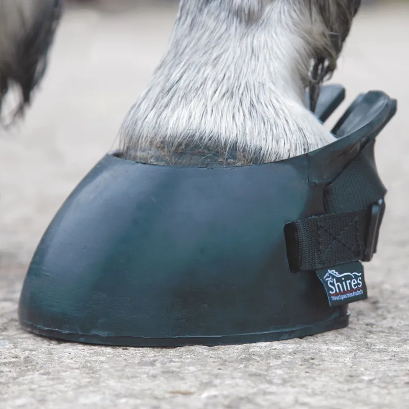 ARMA Temporary Shoe Boot - Black
