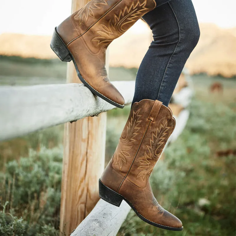 Ariat Heritage Round Toe Womens Western Boots - Distressed Brown-5