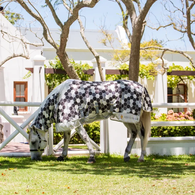 Equilibrium Field Relief Combo Neck Fly Rug - Hexagon Grey-9