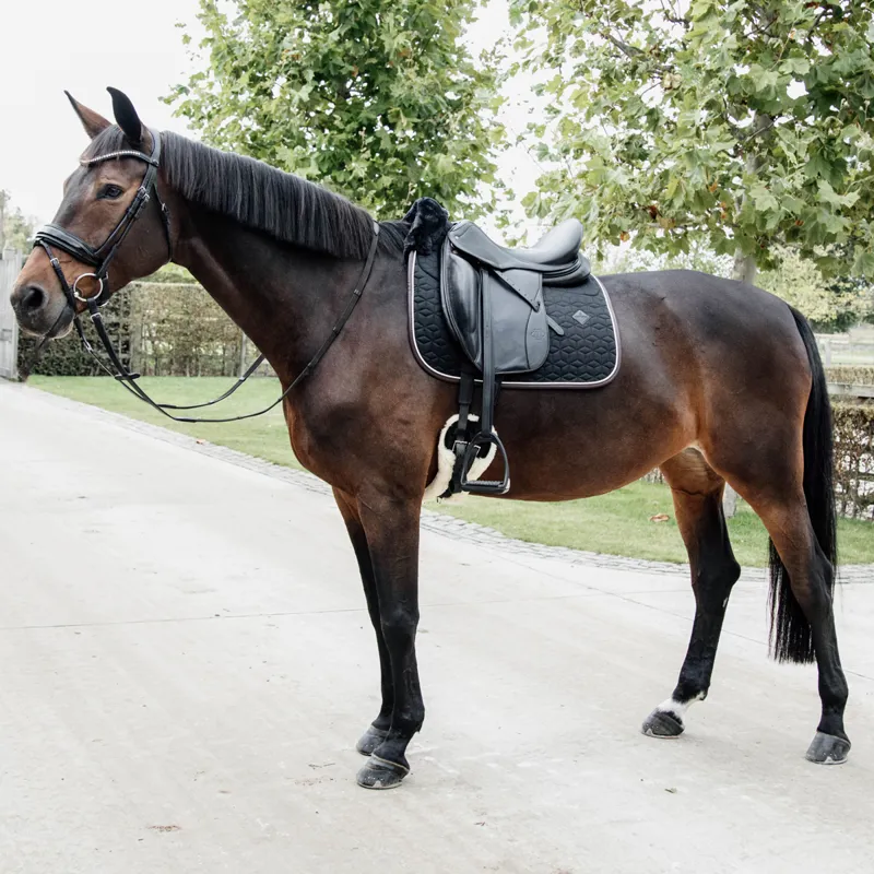Kentucky Skin Friendly Star Quilting Dressage Saddlecloth - Black-1