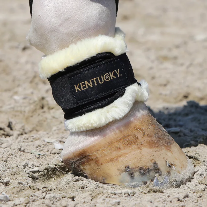 Kentucky Faux Sheepskin Pastern Wraps - Black