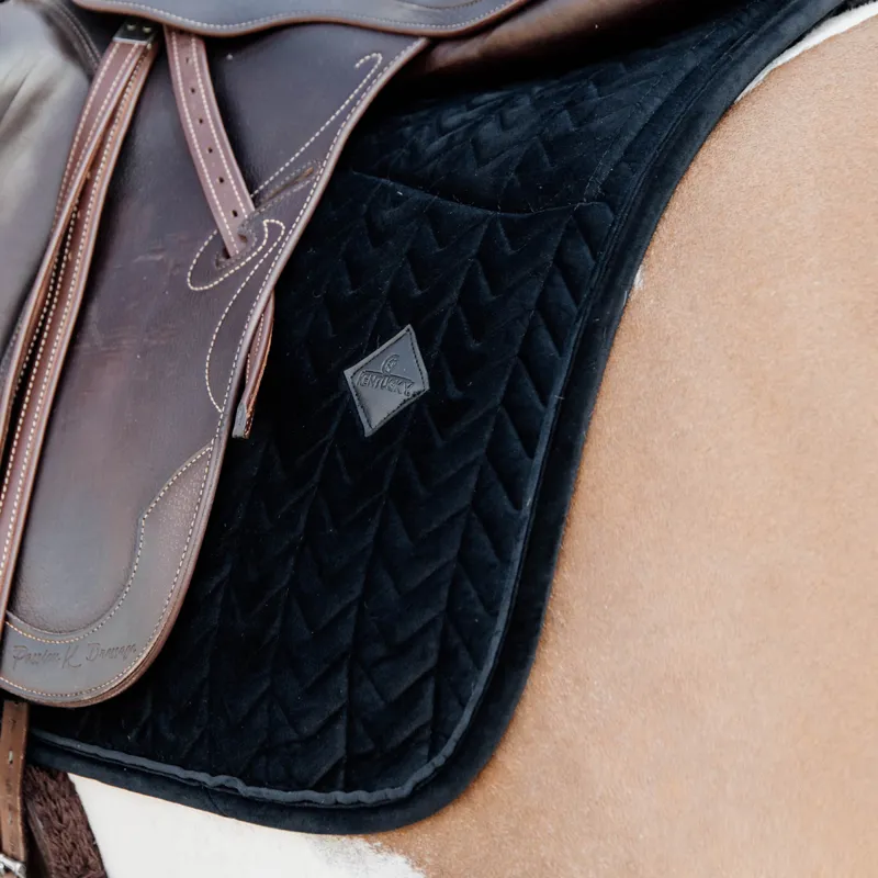 Kentucky Skin Friendly Velvet Dressage Saddlecloth - Black-2