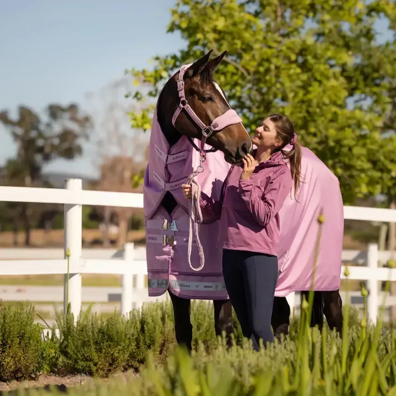LeMieux Arika Ripstop 600D 0g Detachable Neck Turnout Rug - Fondant-2