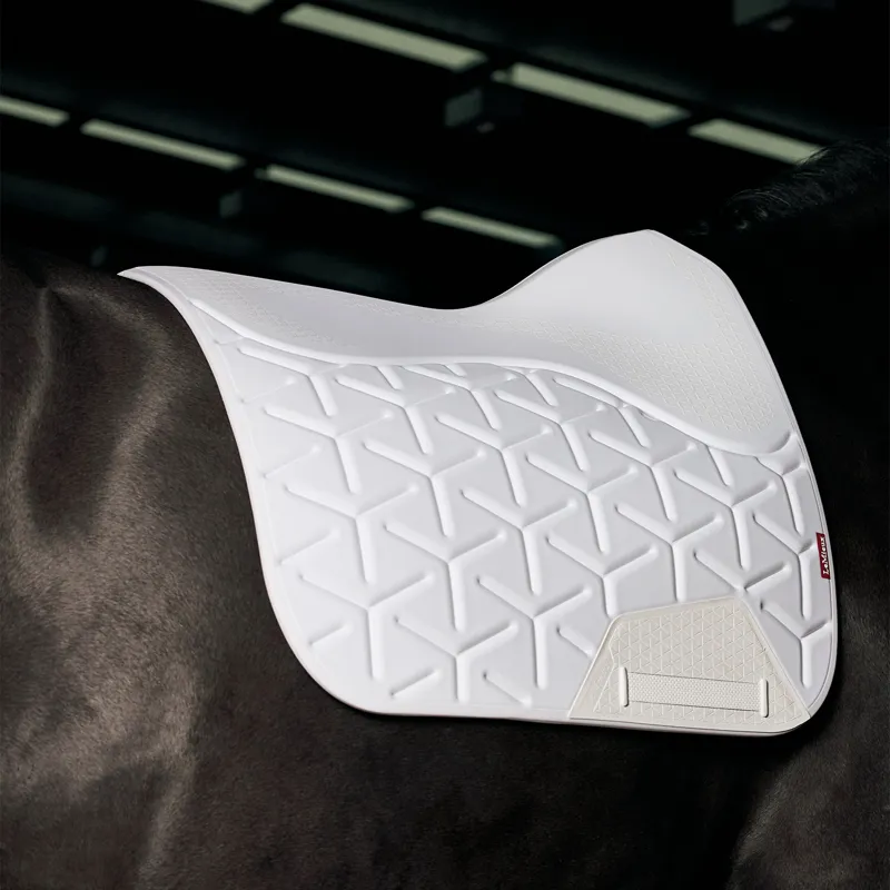 LeMieux ProForm Moulded Dressage Saddlecloth - White-3