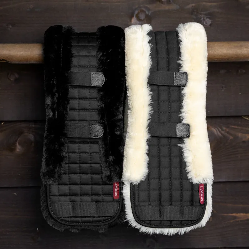 LeMieux Simuwool Dressage Girth Cover - Black-2