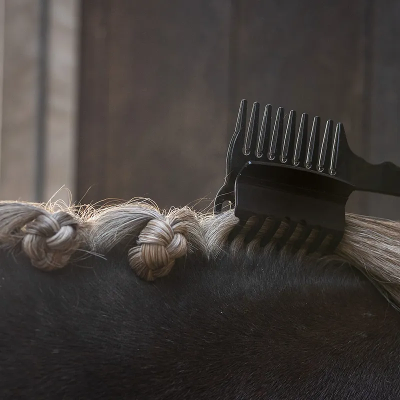 QHP Mane Comb with Clip - Black-1