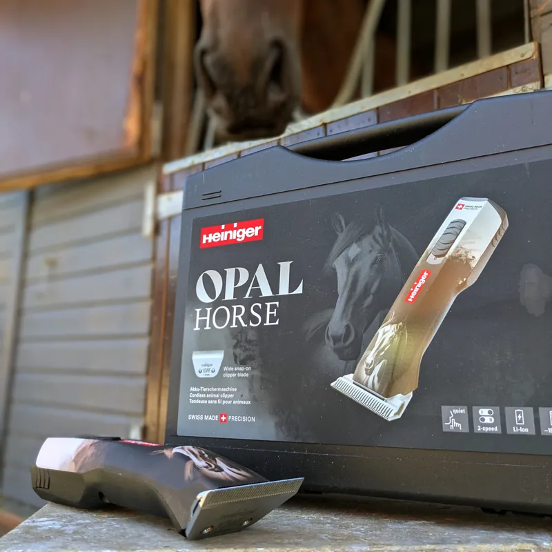 Heiniger Opal Horse Clippers - 10WF Blade-7