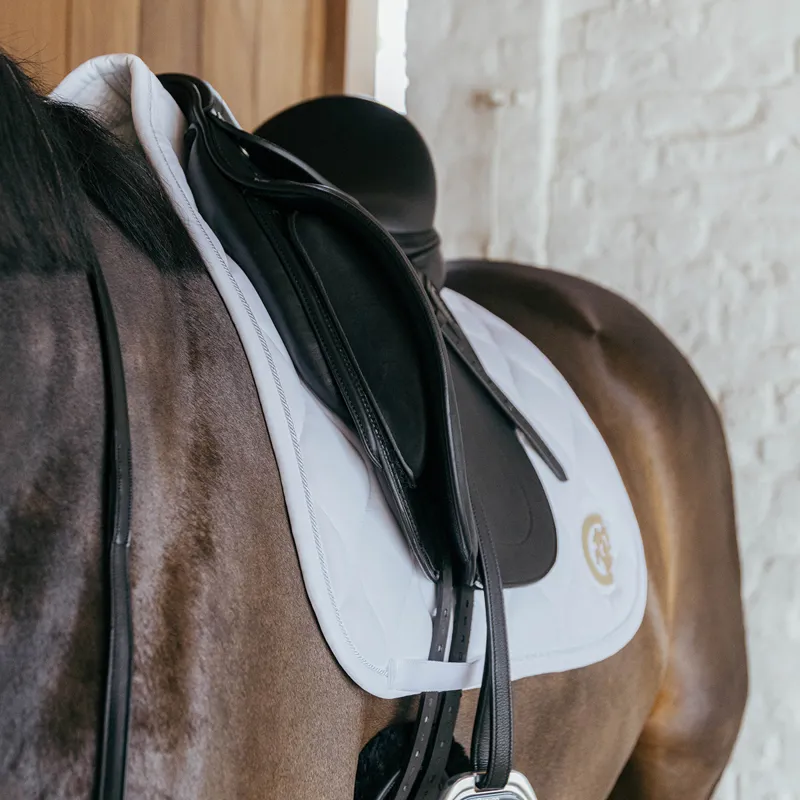 Kentucky 3D Logo Wave Dressage Saddlecloth - White-2