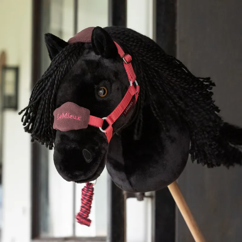 LeMieux Hobby Horse Vogue Headcollar and Leadrope Set - Cranberry-1