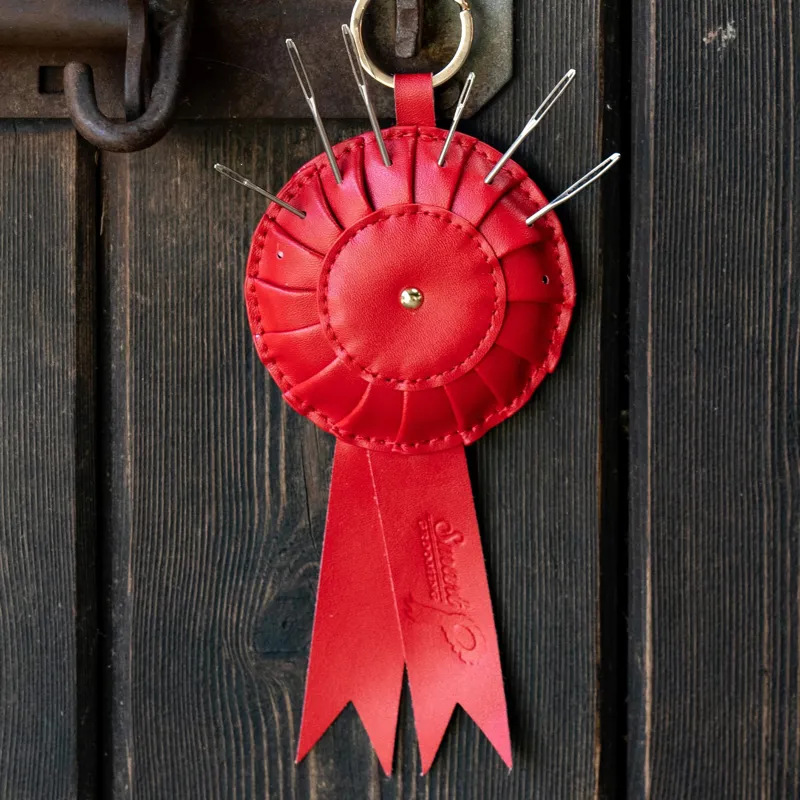 Smart Grooming Rosette Plaiting Pincushion - Red