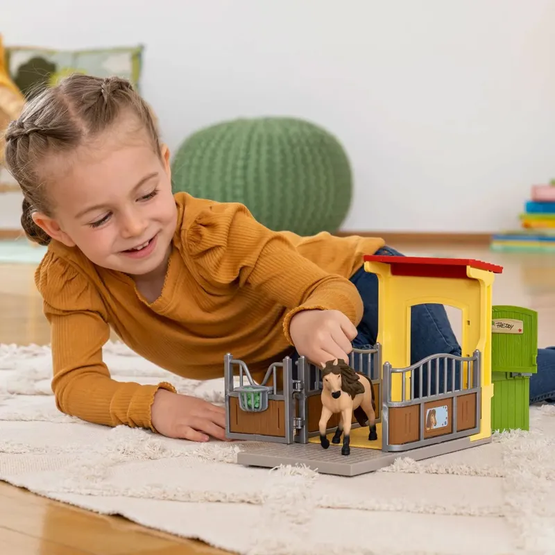 Schleich Stable with Icelandic Pony Stallion Toy Set-2